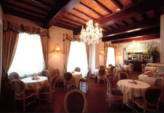 Grand Hotel Villa Patrizia Монтайоне Ресторан фото